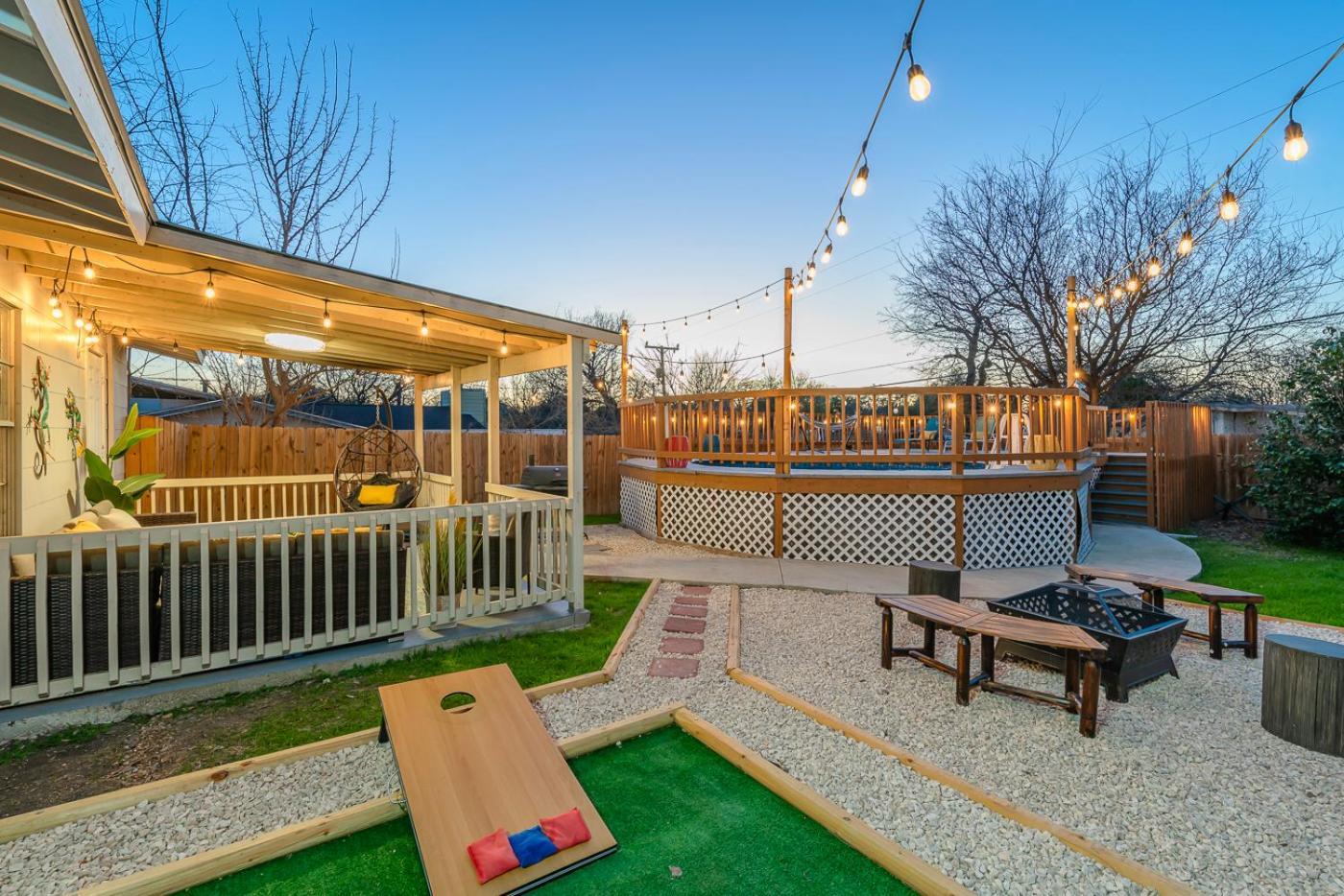 Game Room, Pool & Fire Pit At The Medical Center Сан Антонио Екстериор снимка